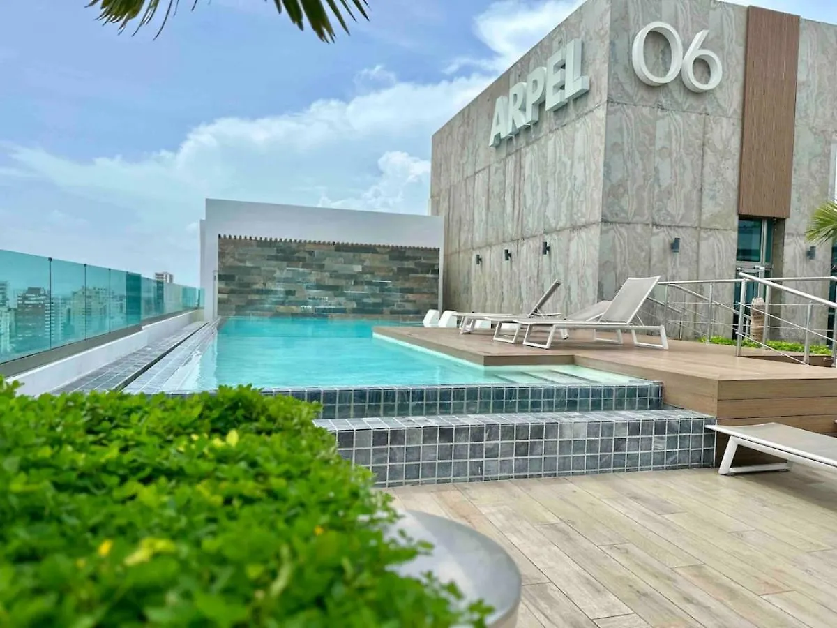 Upscale Centric Apt Near All Los Prados 公寓